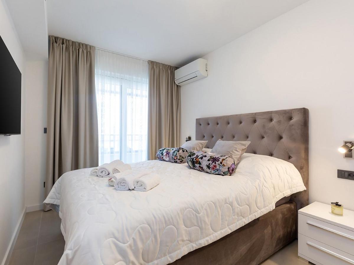 Residence Nar Пореч Экстерьер фото