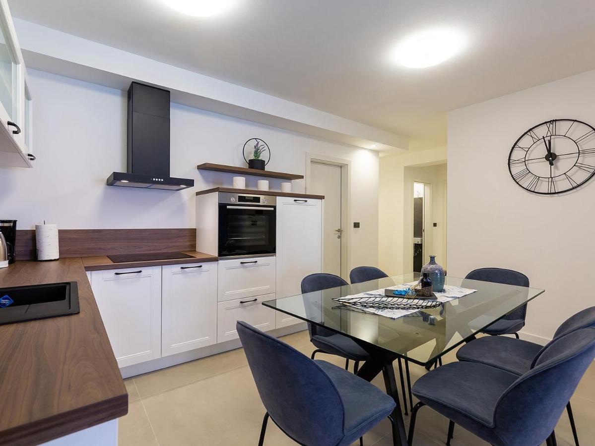 Residence Nar Пореч Экстерьер фото
