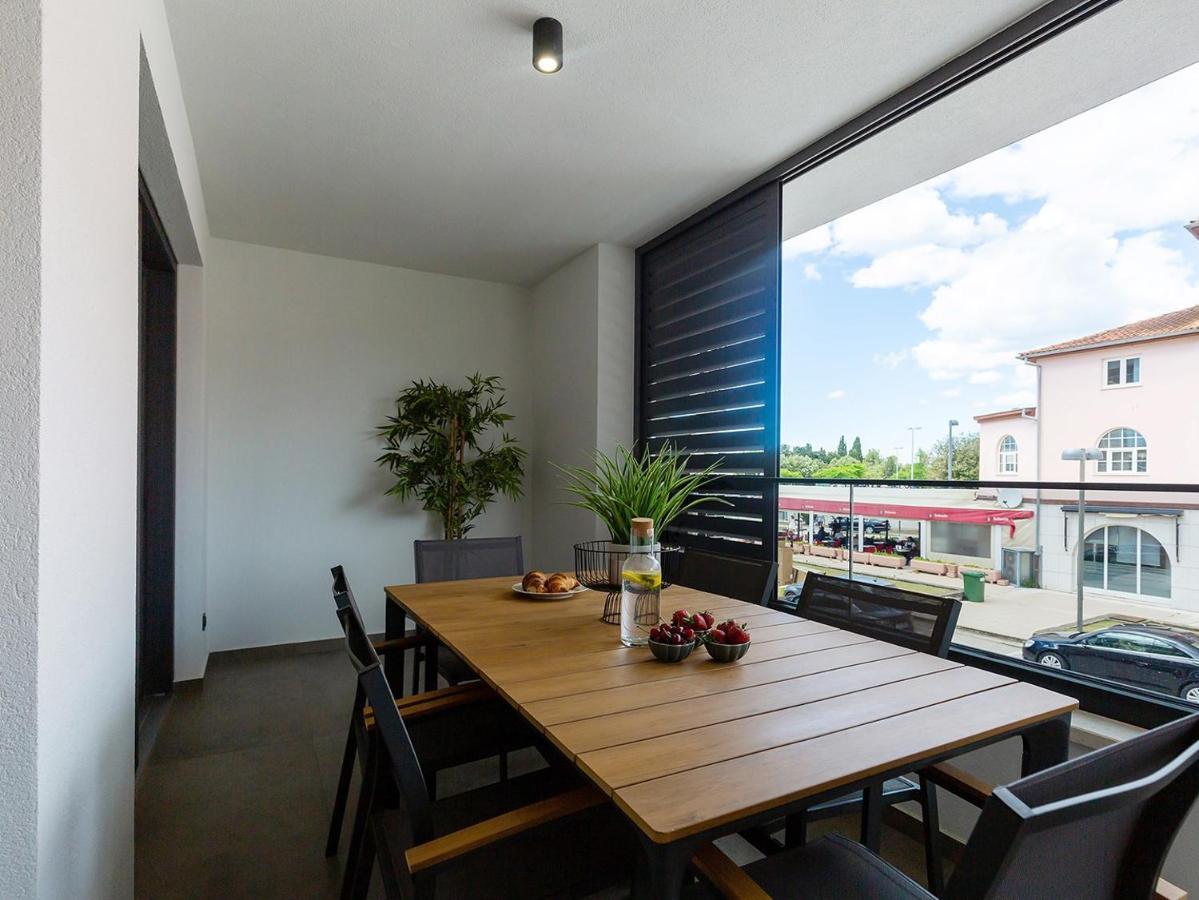 Residence Nar Пореч Экстерьер фото