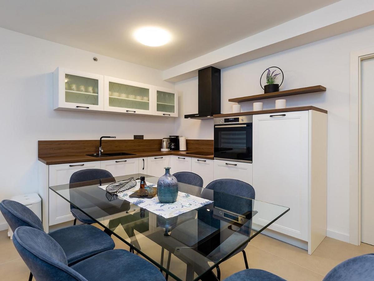 Residence Nar Пореч Экстерьер фото