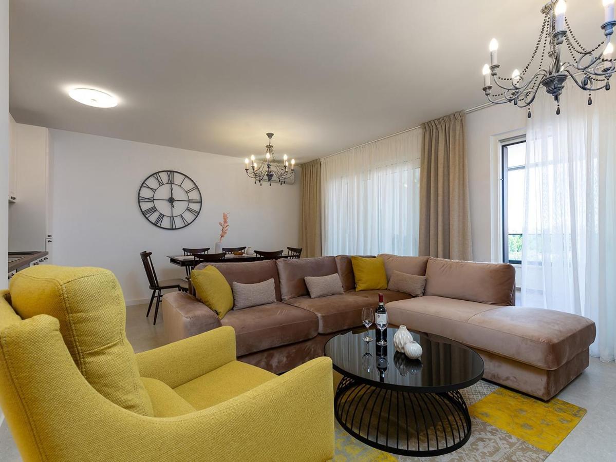 Residence Nar Пореч Экстерьер фото